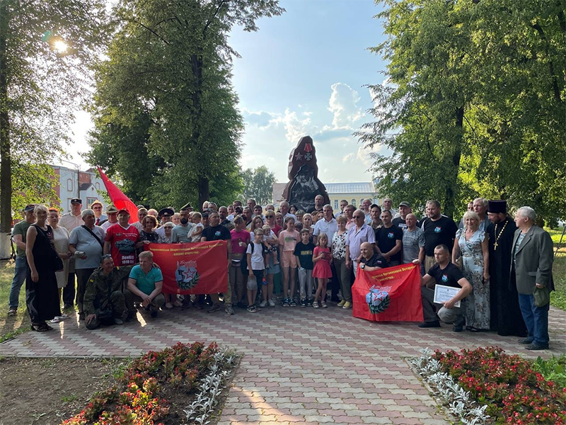 01 июля у памятного знака воинам-интернационалистам в сквере Победы состоялся митинг, посвященный Дню ветеранов боевых действий.