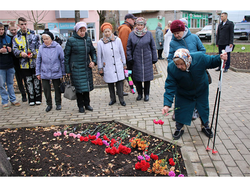 Вчера наша страна отмечала одну из самых скорбных дат в своей истории - День памяти жертв политических репрессий.