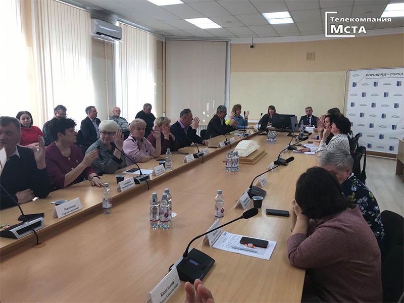 28 марта состоялось внеочередное совместное заседание постоянных комиссий и Думы Боровичского муниципального района.