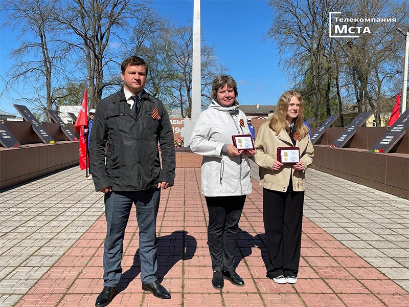 У мемориала &quot;Вечный огонь&quot; стартовала традиционная молодёжная патриотическая акция &quot;Вахта Памяти. Пост №1&quot;..