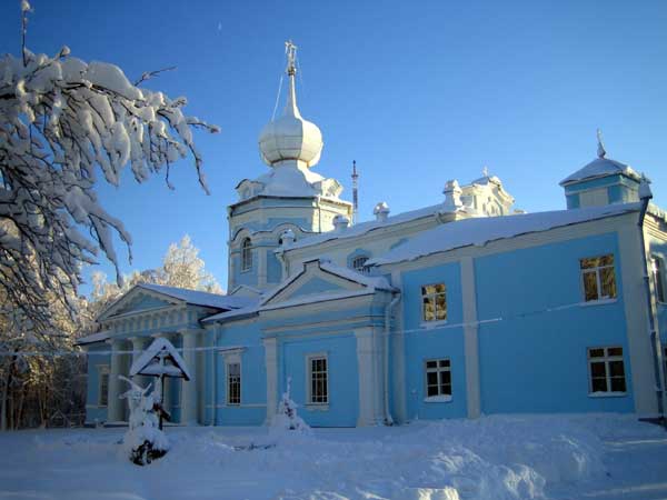 Зимний храм Успения Пресвятой Богородицы зима